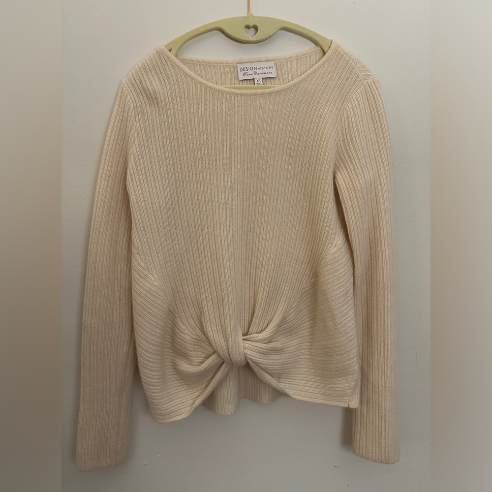 Design History Cream Colored Cashmere Sweater Size XS